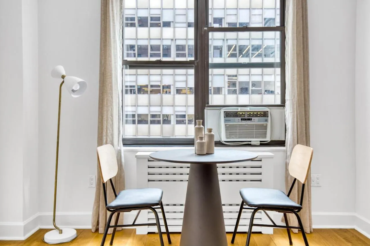 Apartment Ferienwohnung Midtown 1Br W Doorman Wd Nr Grand Central Nyc-779 New York